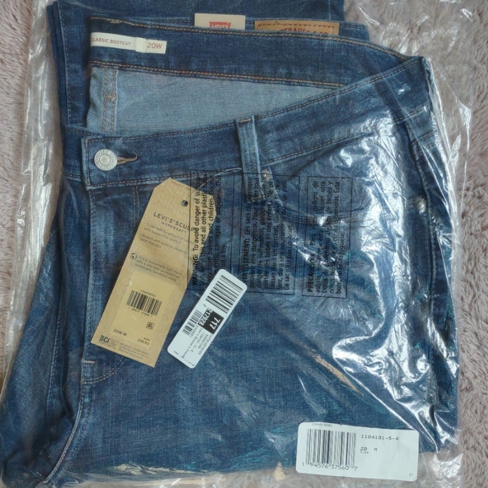 Levi's jeans